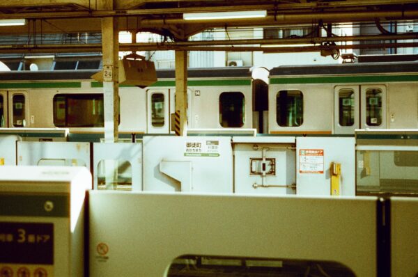 Train, Platform, Tokyo｜0164-79370015