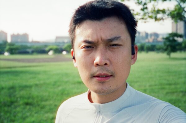 Man, Selfie, Runner｜0111-48680030