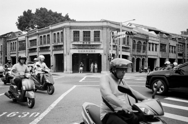 Scooter, Facade, Intersection｜0217-87040008